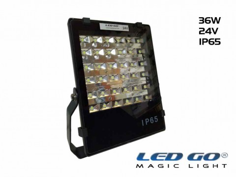 PP-36-24V LED PROJEKTÖR,42,5W,24V AC-DC,TEMPERLİ CAMLI,IP65